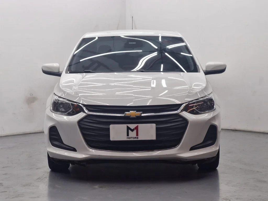 Imagem do veículo CHEVROLET ONIX PLUS LT 1.0 FLEX MANUAL - 2024 - BRANCO