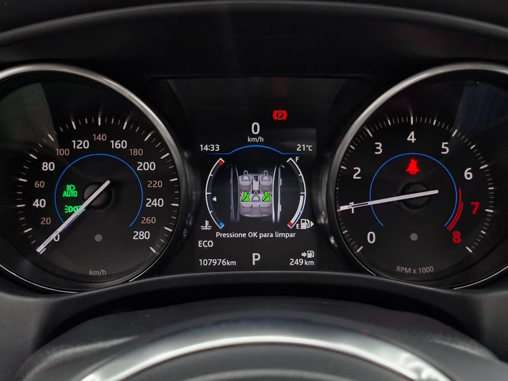 Imagem do veículo JAGUAR XE R-SPORT 2.0 GASOLINA AUTOMÁTICO - 2018 - BRANCO