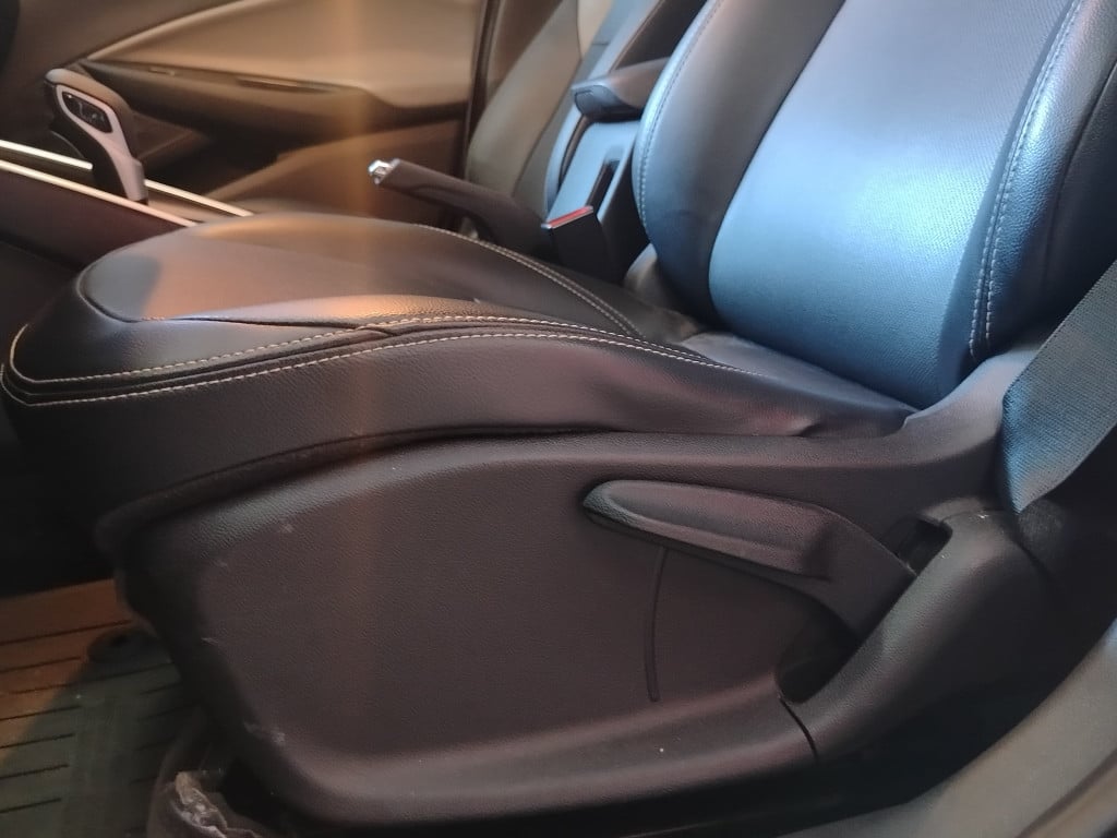 Imagem do veículo CHEVROLET ONIX HATCH PREMIER 1.0 TURBO FLEX AUTOMÁTICO - 2022 - BRANCO