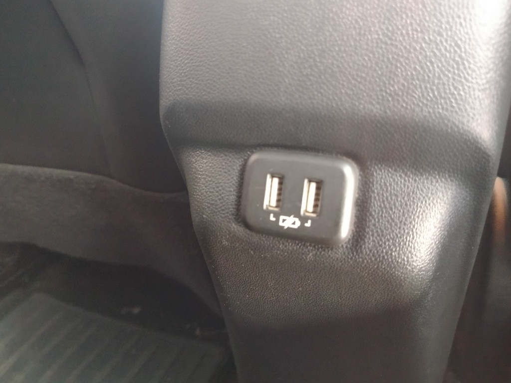 Imagem do veículo CHEVROLET ONIX HATCH PREMIER 1.0 TURBO FLEX AUTOMÁTICO - 2022 - BRANCO