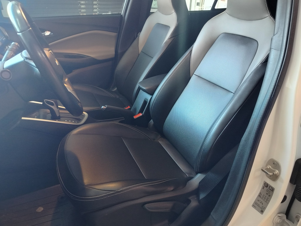 Imagem do veículo CHEVROLET ONIX HATCH PREMIER 1.0 TURBO FLEX AUTOMÁTICO - 2022 - BRANCO