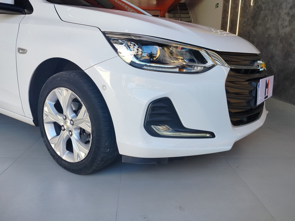 Imagem do veículo CHEVROLET ONIX HATCH PREMIER 1.0 TURBO FLEX AUTOMÁTICO - 2022 - BRANCO