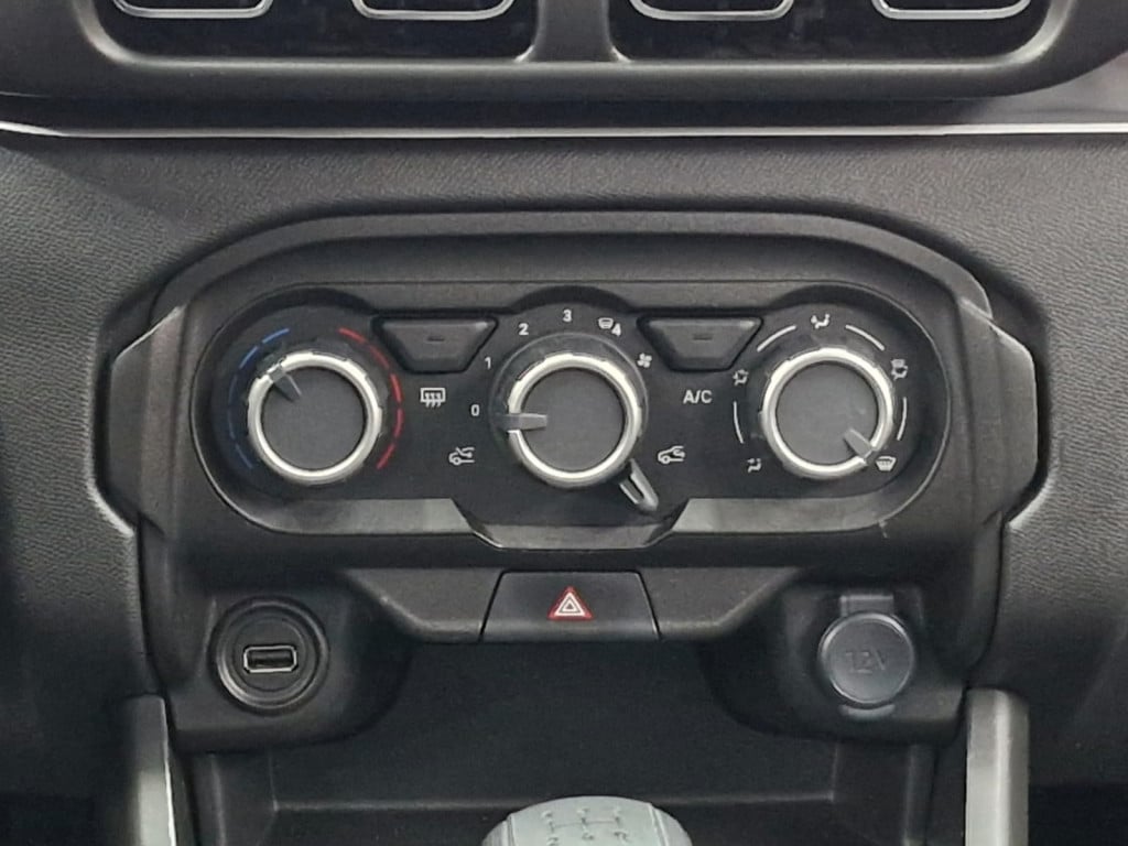 Imagem do veículo CITROËN C3 LIVE PACK 1.0 FLEX MANUAL - 2025 - CINZA