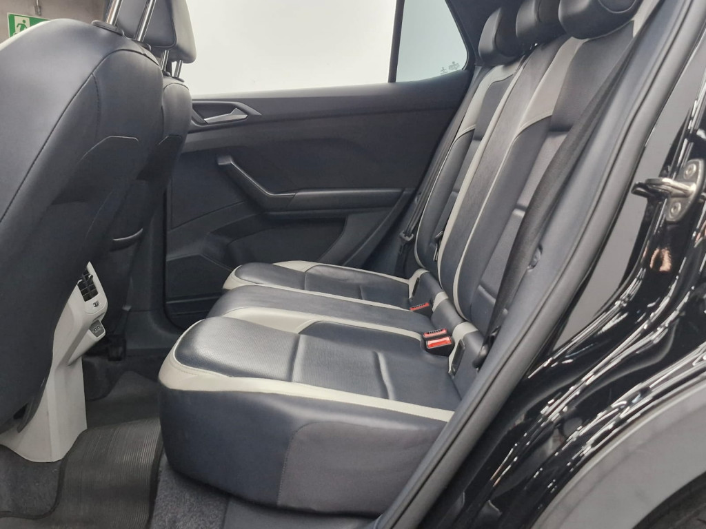 Imagem do veículo VOLKSWAGEN T-CROSS HIGHLINE 1.4 250 TSI FLEX AUTOMÁTICO - 2021 - PRETA
