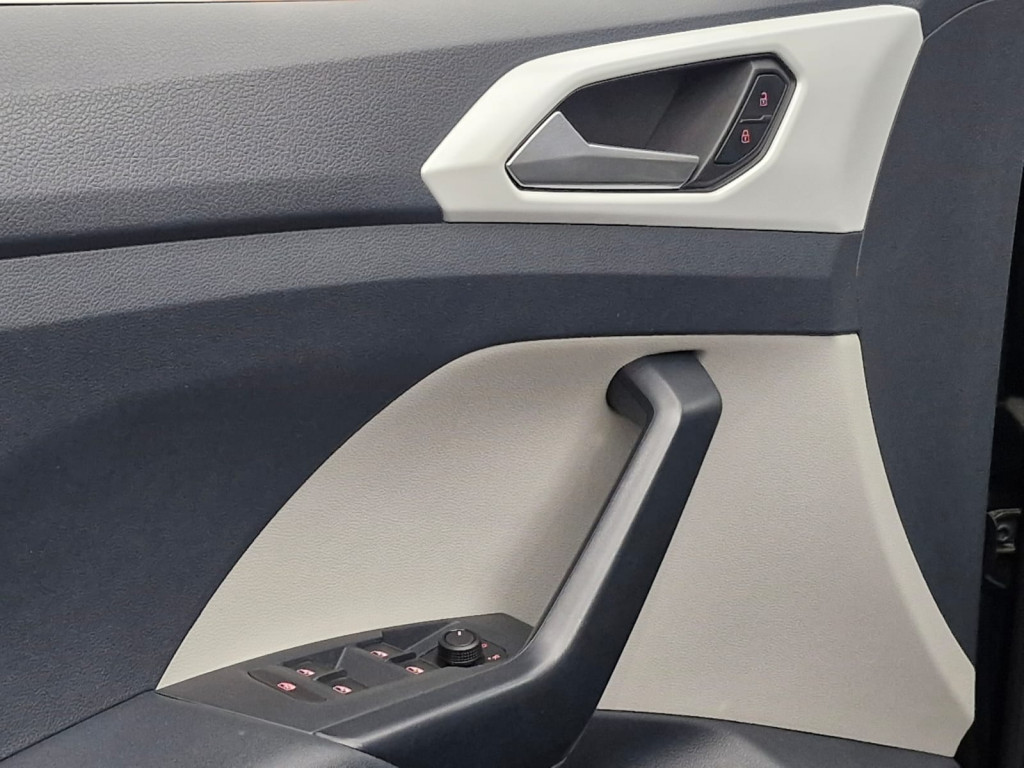 Imagem do veículo VOLKSWAGEN T-CROSS HIGHLINE 1.4 250 TSI FLEX AUTOMÁTICO - 2021 - PRETA