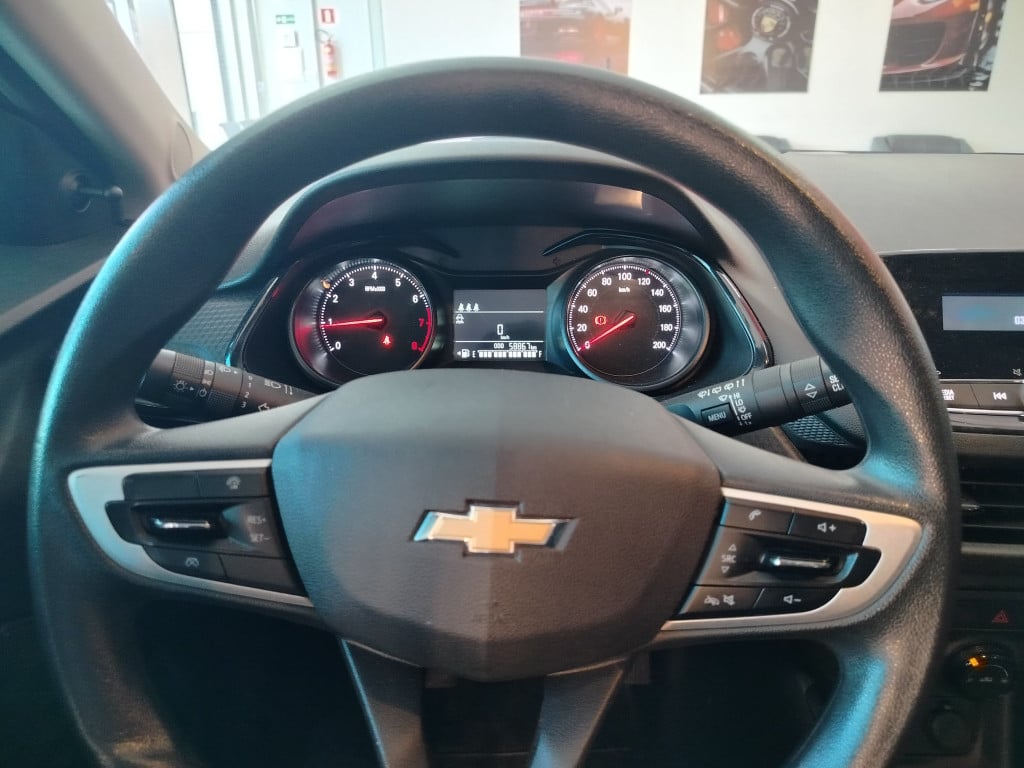 Imagem do veículo CHEVROLET ONIX 1.0 FLEX MANUAL - 2022 - BRANCO