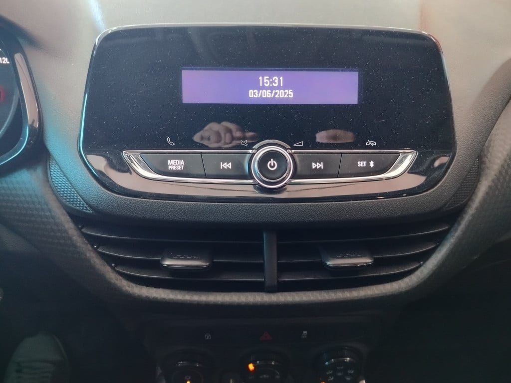 Imagem do veículo CHEVROLET ONIX 1.0 FLEX MANUAL - 2022 - BRANCO