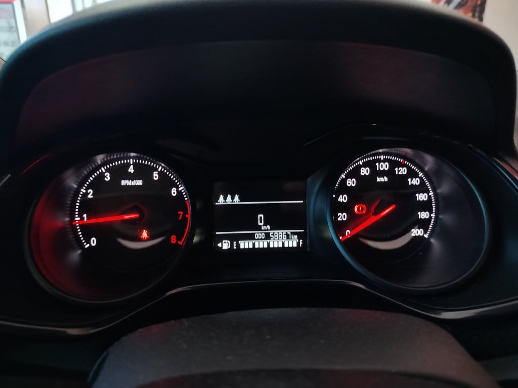 Imagem do veículo CHEVROLET ONIX 1.0 FLEX MANUAL - 2022 - BRANCO