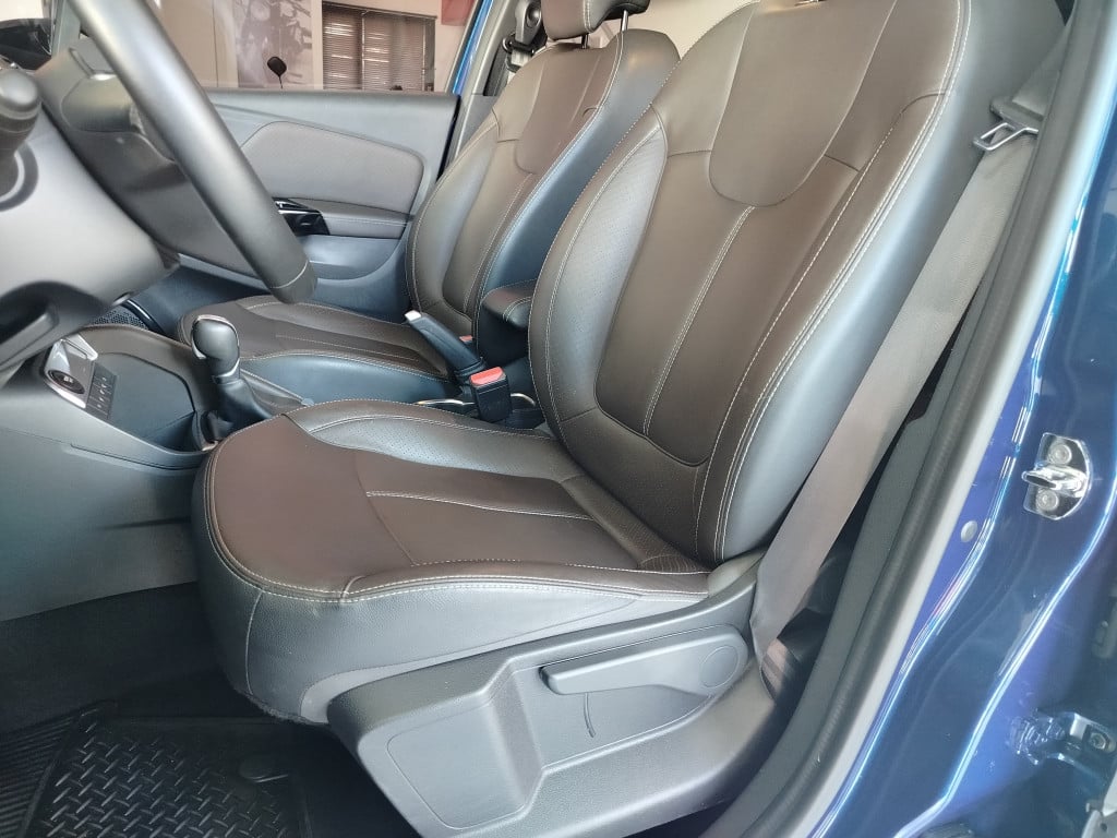 Imagem do veículo RENAULT CAPTUR 1.3 TCE FLEX ICONIC X-TRONIC 21/22 AZUL