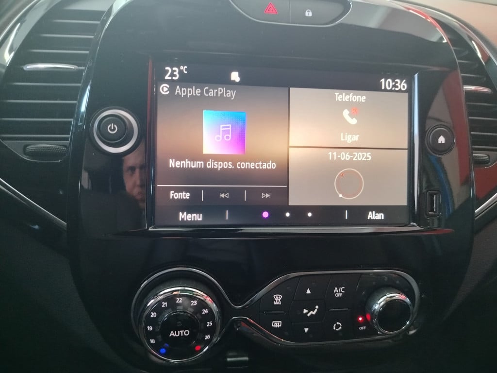 Imagem do veículo RENAULT CAPTUR 1.3 TCE FLEX ICONIC X-TRONIC 21/22 AZUL
