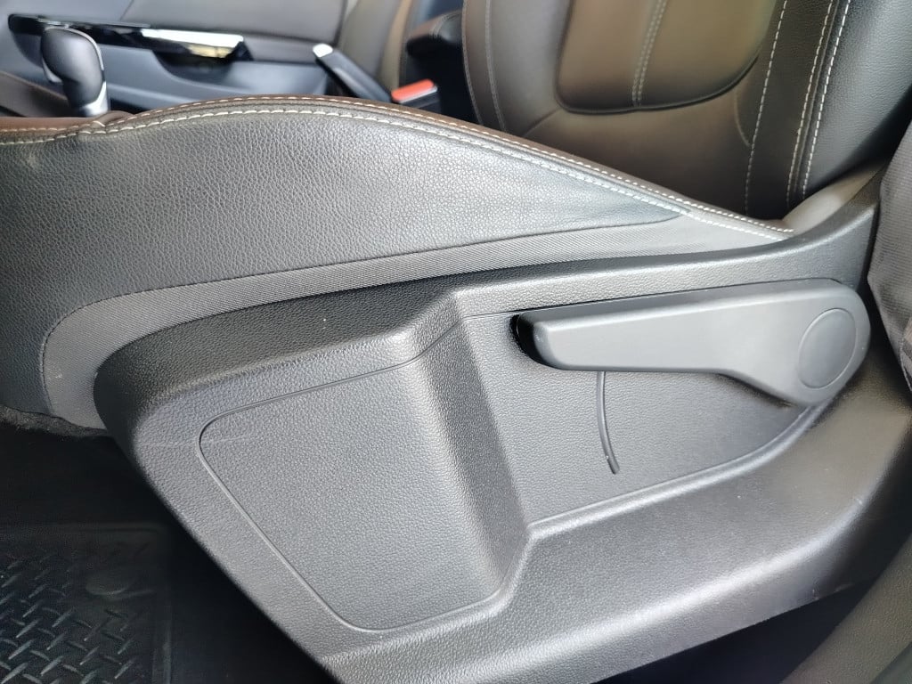 Imagem do veículo RENAULT CAPTUR 1.3 TCE FLEX ICONIC X-TRONIC 21/22 AZUL