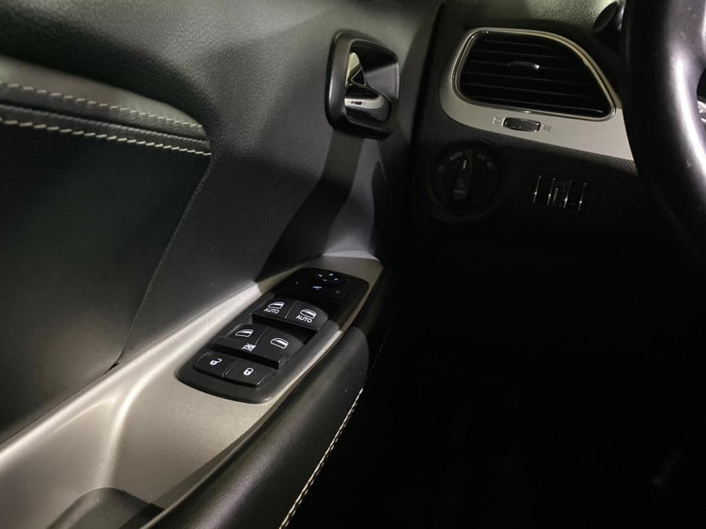Imagem do veículo DODGE JOURNEY RT 3.6 V6 AWD GASOLINA AUTOMÁTICO - 2018 - PRETO
