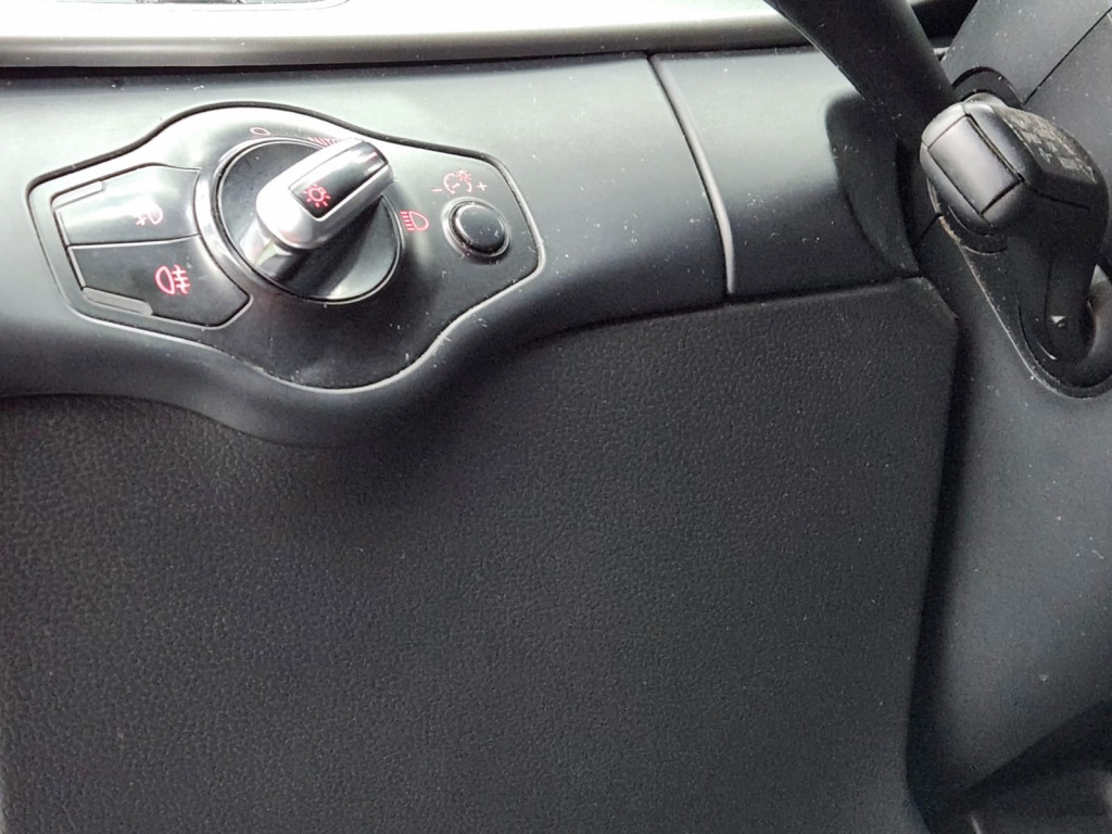 Imagem do veículo AUDI A4 ATTRACTION 2.0 TFSI GASOLINA MULTITRONIC - 2011 - PRETO
