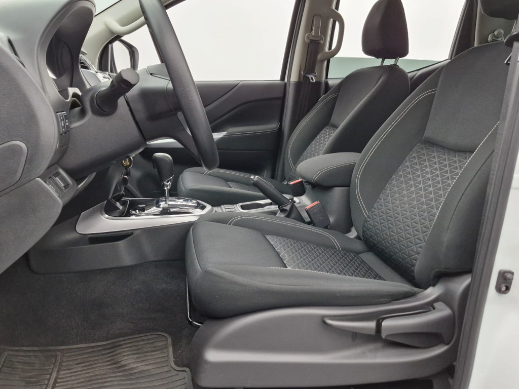 Imagem do veículo NISSAN FRONTIER ATTACK CD 2.3 4X4 TURBO DIESEL AUTOMÁTICO - 2025 - BRANCO