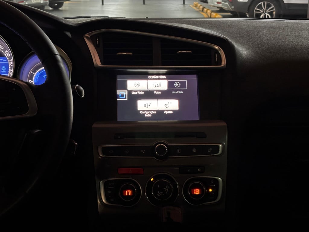 Imagem do veículo CITROËN C4 LOUNGE TENDANCE 1.6 THP FLEX AUTOMÁTICO - 2017 - CINZA
