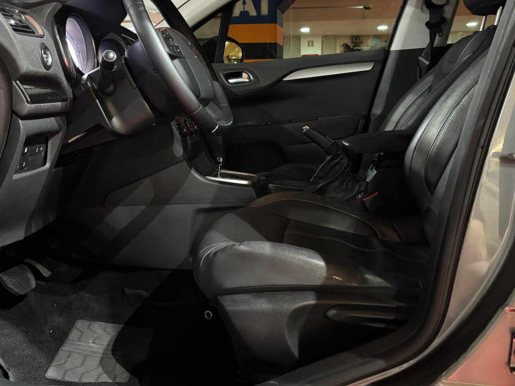 Imagem do veículo CITROËN C4 LOUNGE TENDANCE 1.6 THP FLEX AUTOMÁTICO - 2017 - CINZA
