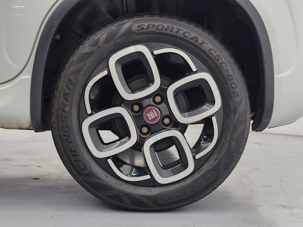 Imagem do veículo FIAT UNO EVO SPORTING 1.4 FLEX MANUAL - 2015 - BRANCO