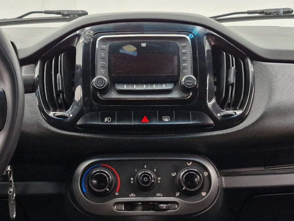 Imagem do veículo FIAT UNO EVO SPORTING 1.4 FLEX MANUAL - 2015 - BRANCO