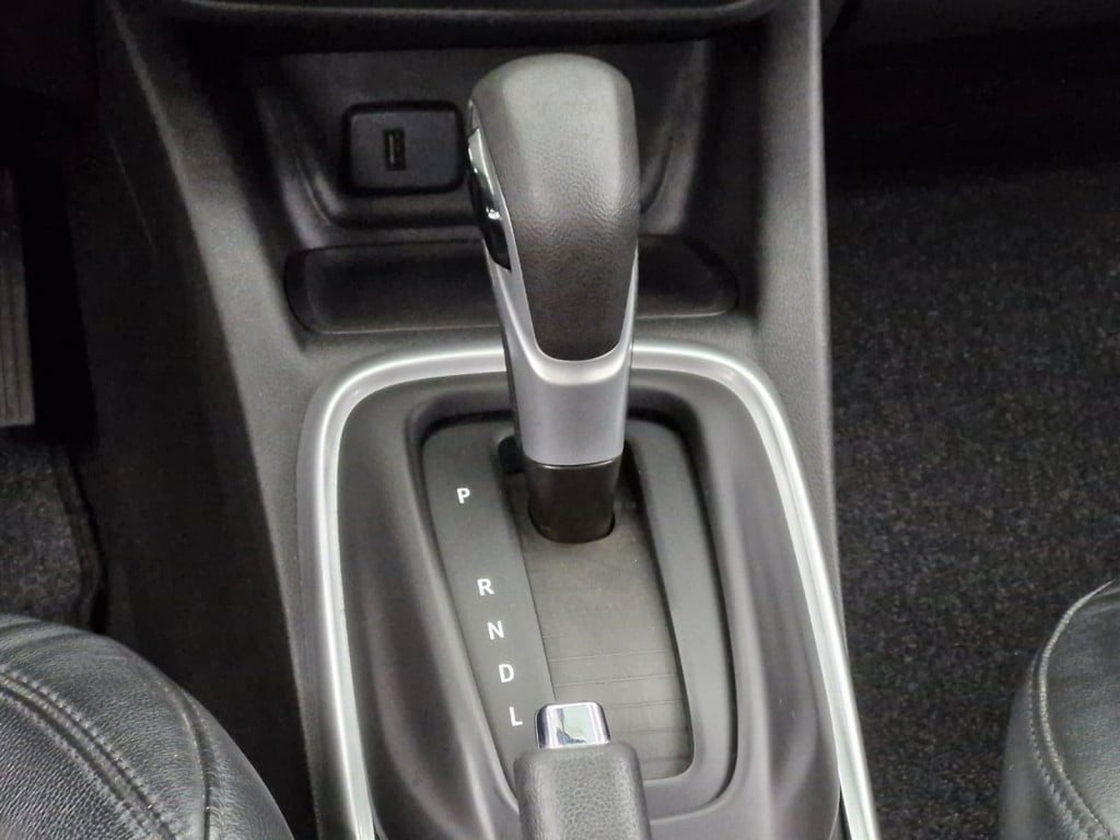 Imagem do veículo CHEVROLET TRACKER 1.0 TURBO FLEX AUTOMÁTICO - 2021 - PRATA