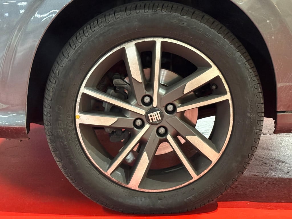 Imagem do veículo FIAT CRONOS PRECISION 1.3  8V FLEX AUT. - 2023 - CINZA