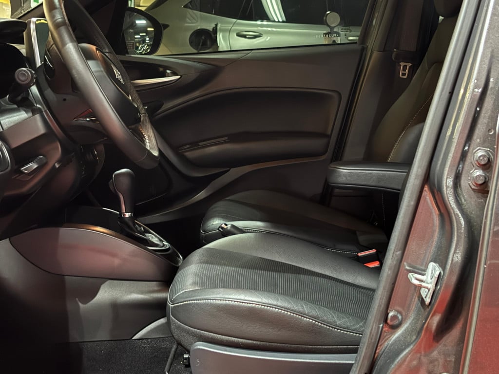 Imagem do veículo FIAT CRONOS PRECISION 1.3  8V FLEX AUT. - 2023 - CINZA