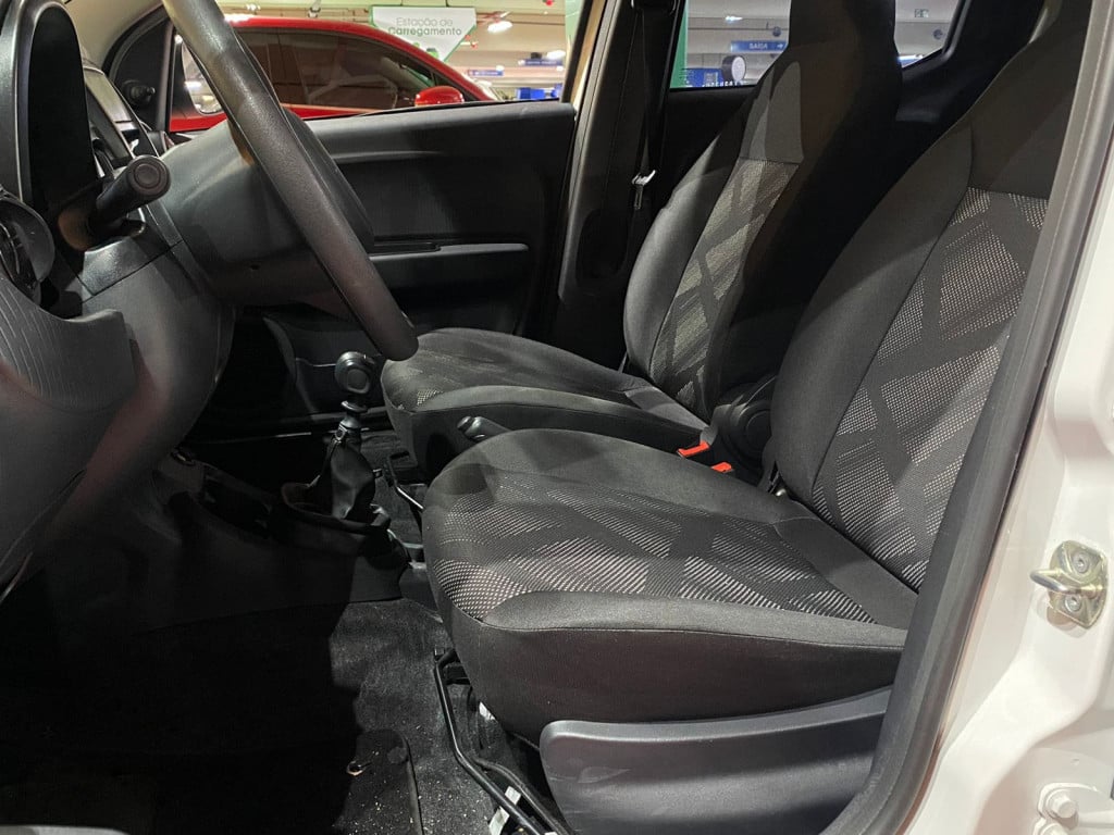Imagem do veículo FIAT MOBI LIKE 1.0 8V EVO FLEX . MANUAL- 2023 - BRANCO