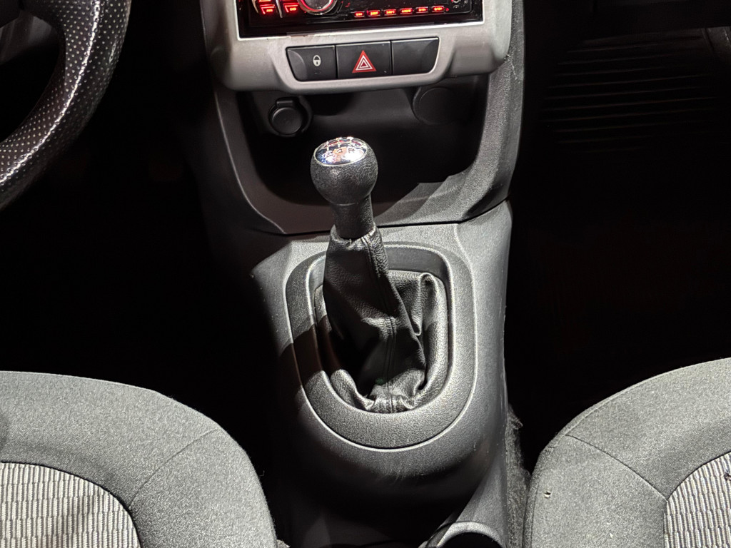 Imagem do veículo CITROËN C3 ORIGINE 1.5  8V FLEX 4P MANUAL - 2014 - PRETO