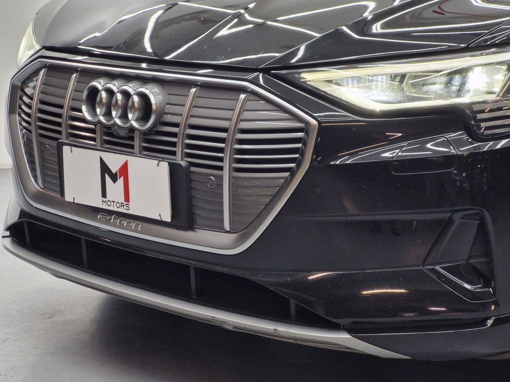 Imagem do veículo AUDI E-TRON PERFORMANCE QUATTRO ELÉTRICO - 2020 - PRETO