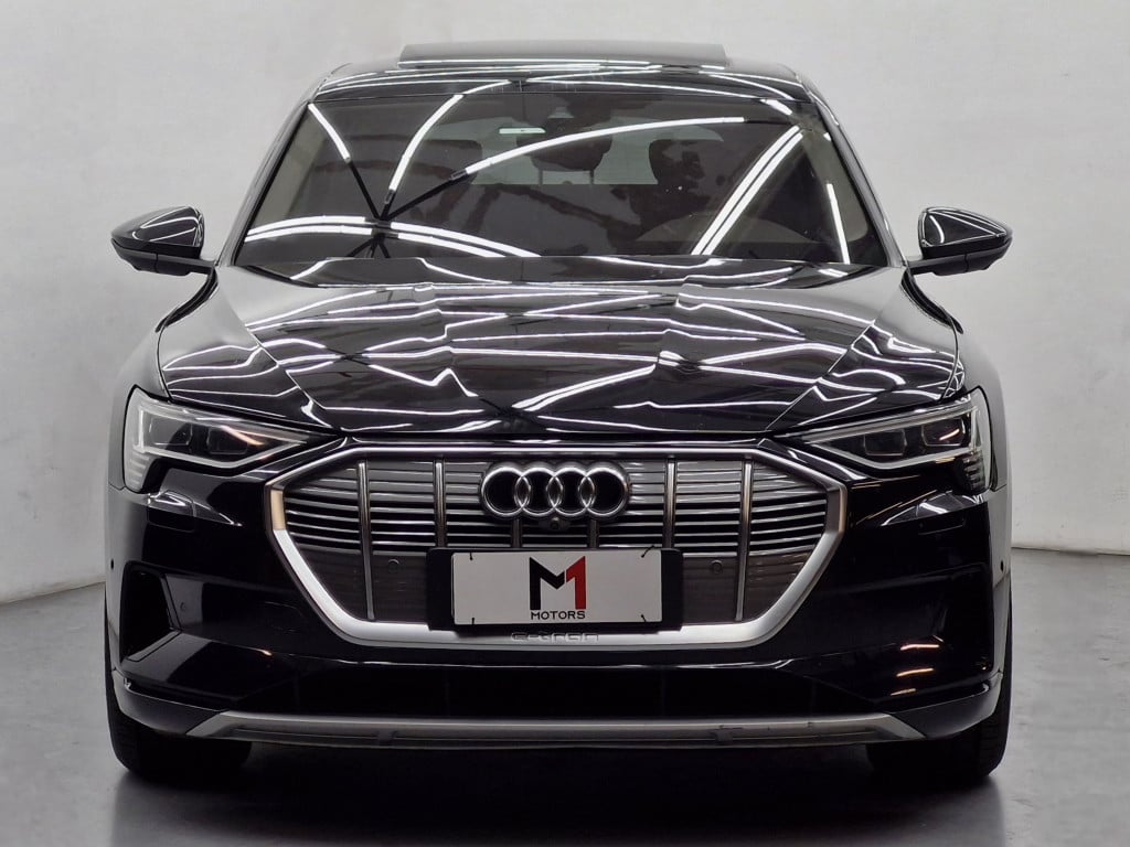 Imagem do veículo AUDI E-TRON PERFORMANCE QUATTRO ELÉTRICO - 2020 - PRETO