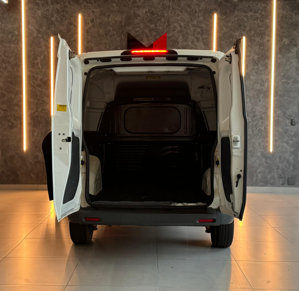 Imagem do veículo FIAT FIORINO 1.4 MPI FURGÃO ENDURANCE 8V FLEX 2P MANUAL