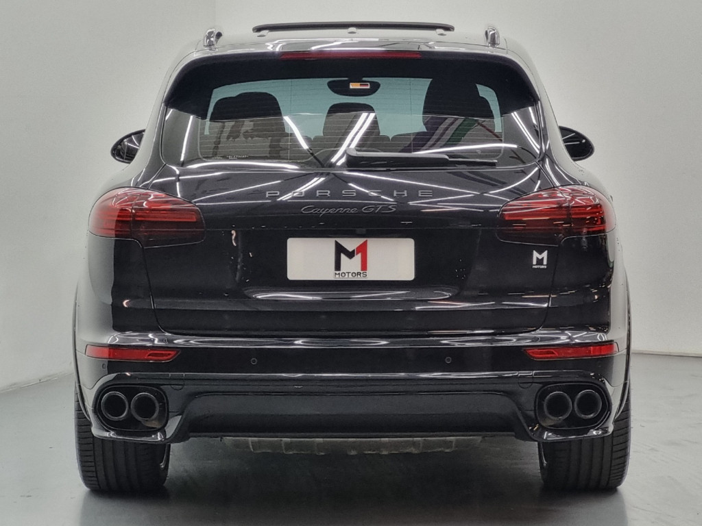Imagem do veículo PORSCHE CAYENNE GTS 3.6 V6 4X4 GASOLINA AUTOMÁTICO - 2016 - PRETO