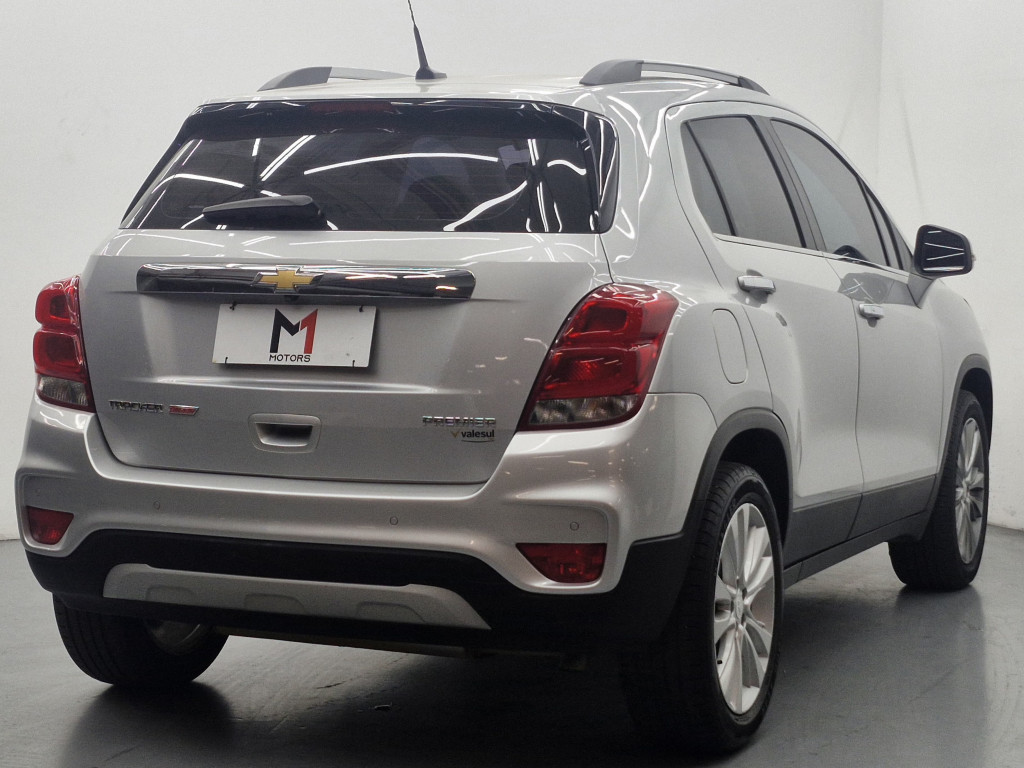 Imagem do veículo CHEVROLET TRACKER PREMIER 1.4 TURBO AUTOMÁTICO - 2019 - PRATA