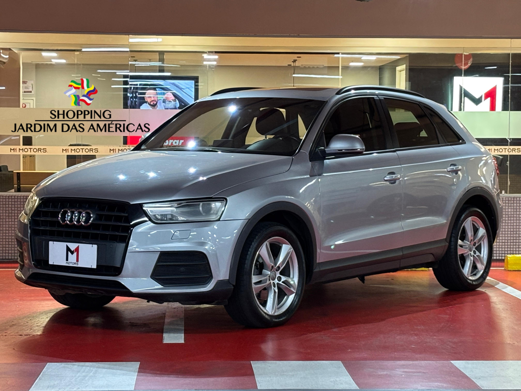 Imagem do veículo AUDI Q3 AMBITION 1.4 TFSI  FLEX 4P S TRONIC - 2017 - PRATA