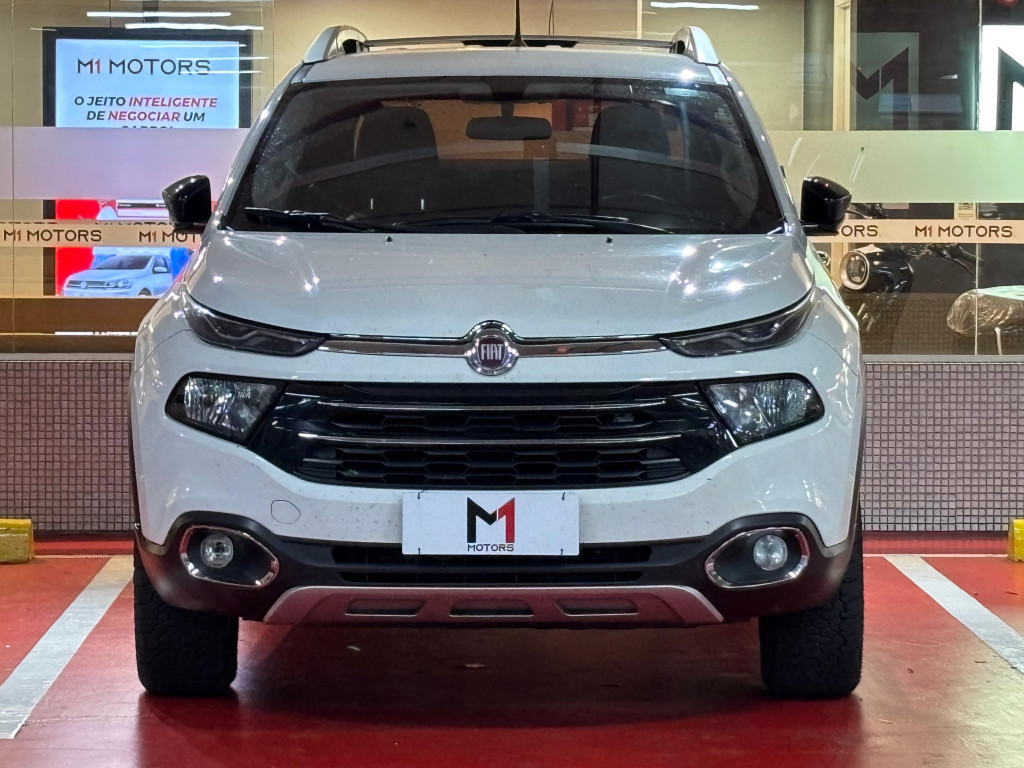 Imagem do veículo FIAT TORO VOLCANO 2.0 16V TURBO DIESEL  4WD AT9 - 2018 - BRANCO