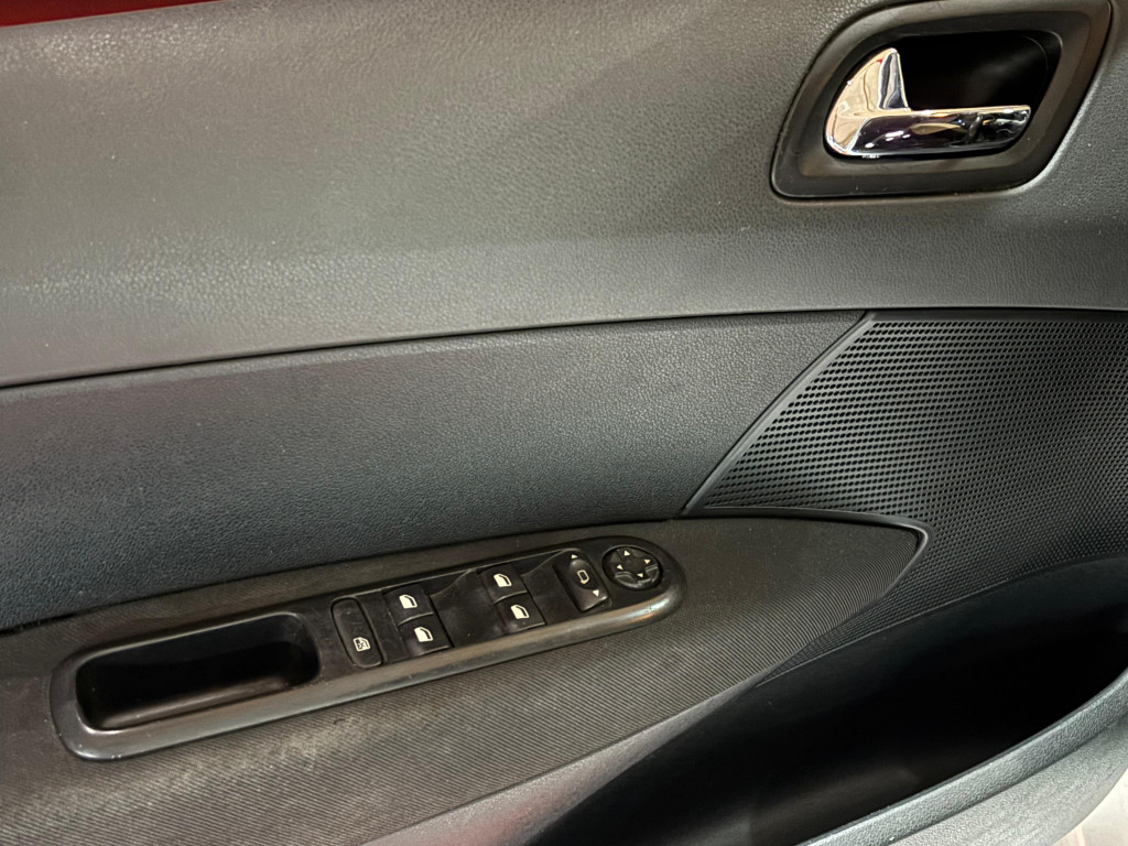 Imagem do veículo PEUGEOT 408 ALLURE 2.0 16V FLEX 4P AUTOMÁTICO