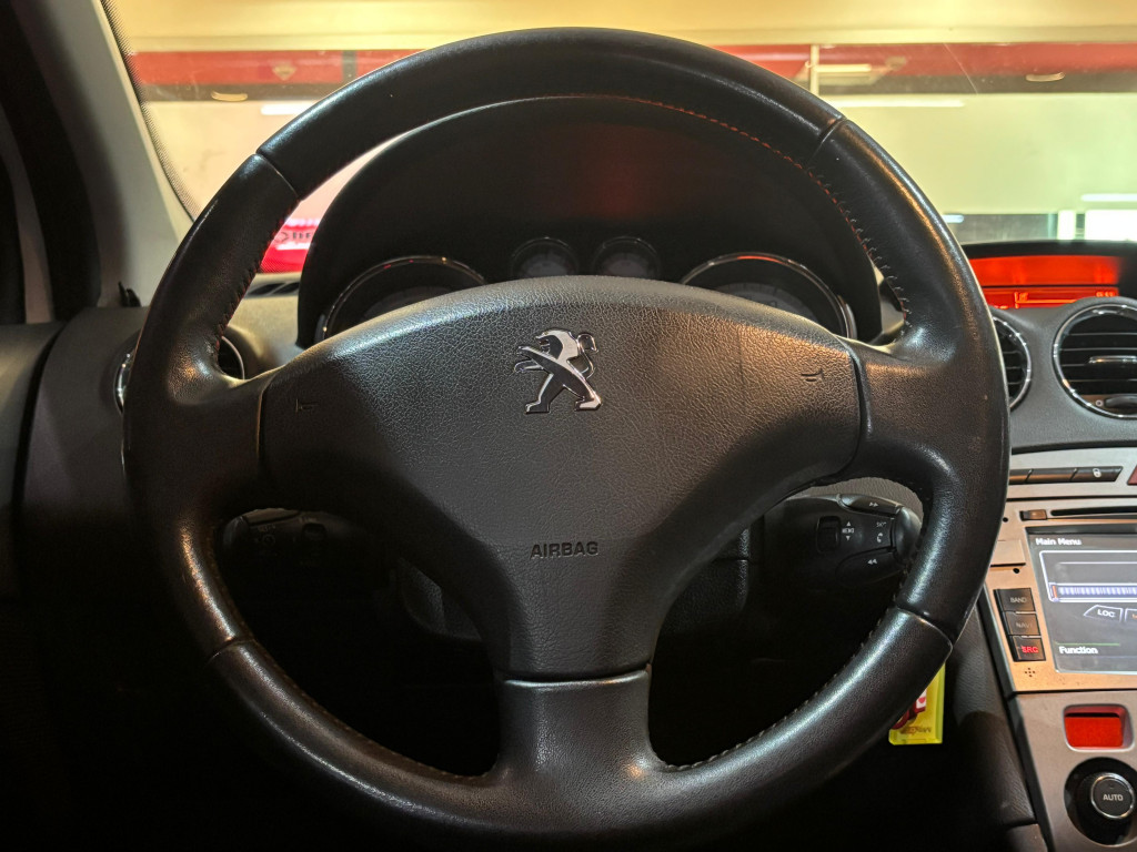Imagem do veículo PEUGEOT 408 ALLURE 2.0 16V FLEX 4P AUTOMÁTICO