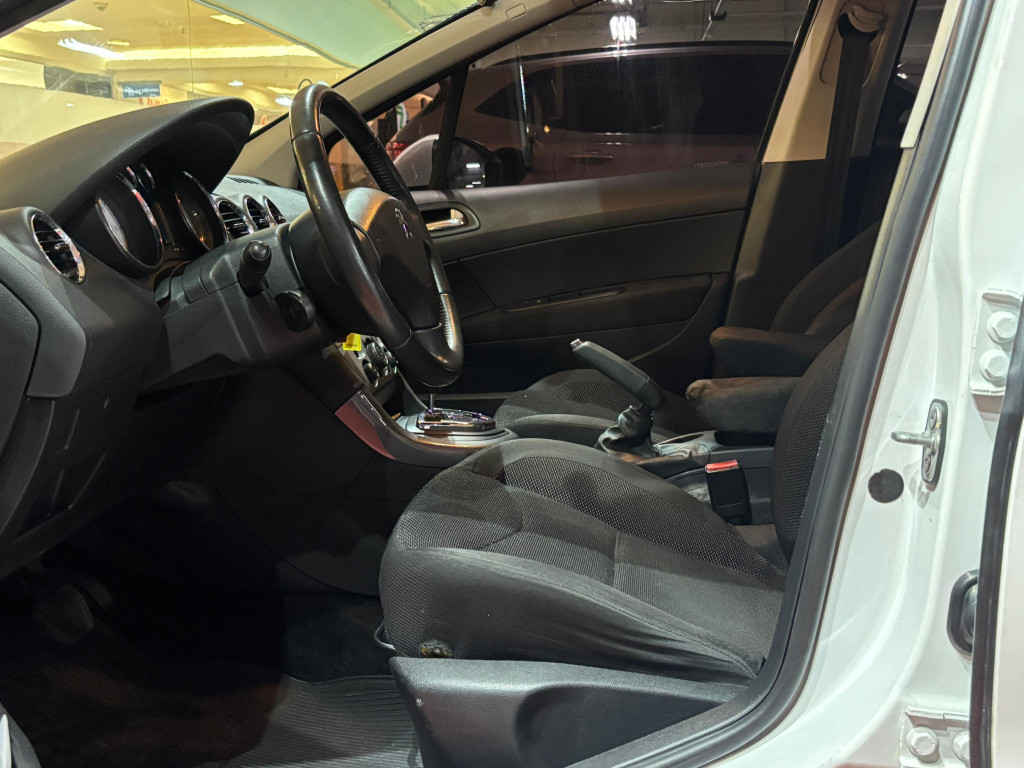 Imagem do veículo PEUGEOT 408 ALLURE 2.0 16V FLEX 4P AUTOMÁTICO