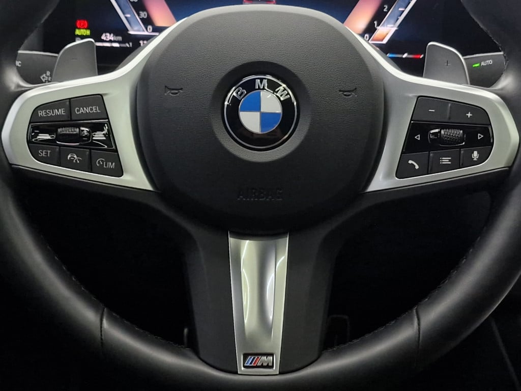Imagem do veículo BMW 320i M SPORT 2.0 TURBO  ACTIVE FLEX - 2024 - CINZA