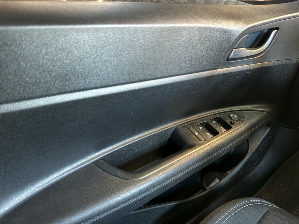 Imagem do veículo HYUNDAI HB20 1.0 12V FLEX VISION MANUAL