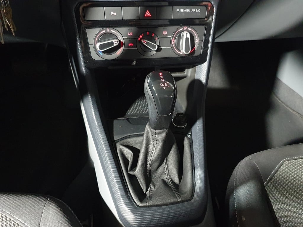 Imagem do veículo VOLKSWAGEN T-CROSS 1.0 200 TSI FLEX AUTOMÁTICO - 2020 - PRETO