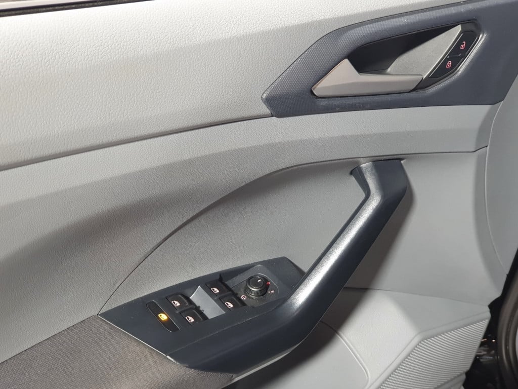Imagem do veículo VOLKSWAGEN T-CROSS 1.0 200 TSI FLEX AUTOMÁTICO - 2020 - PRETO