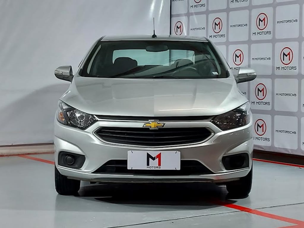 Imagem do veículo CHEVROLET PRISMA LT 1.4 MPFI FLEX MANUAL - 2018 - PRATA