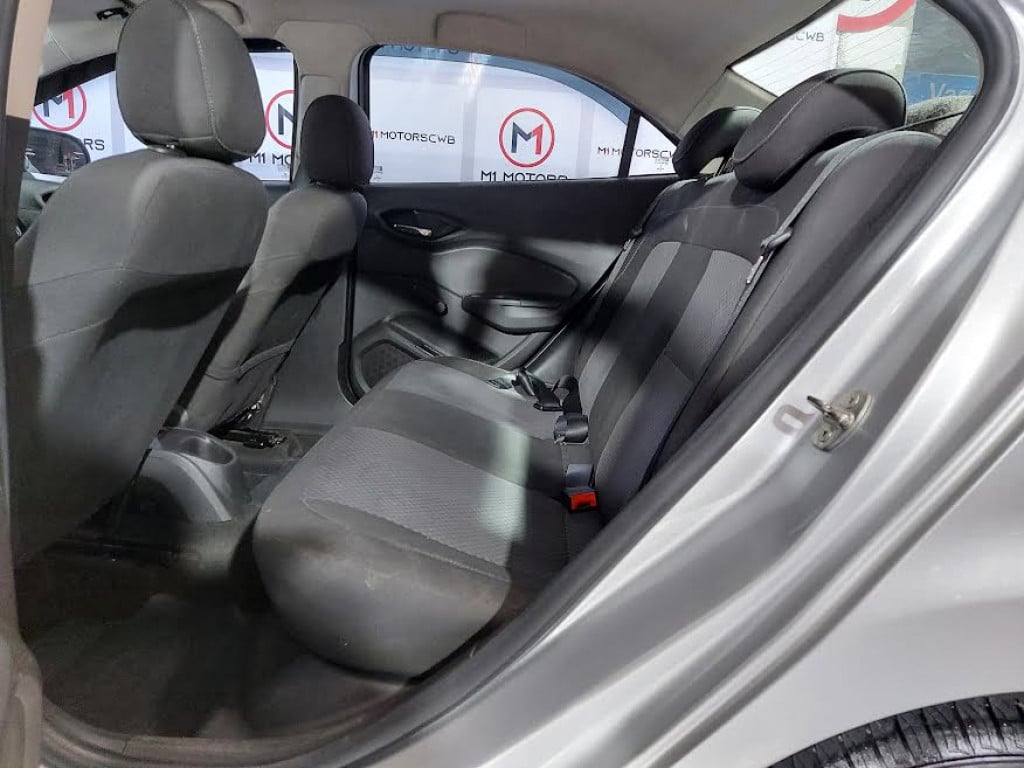 Imagem do veículo CHEVROLET PRISMA LT 1.4 MPFI FLEX MANUAL - 2018 - PRATA