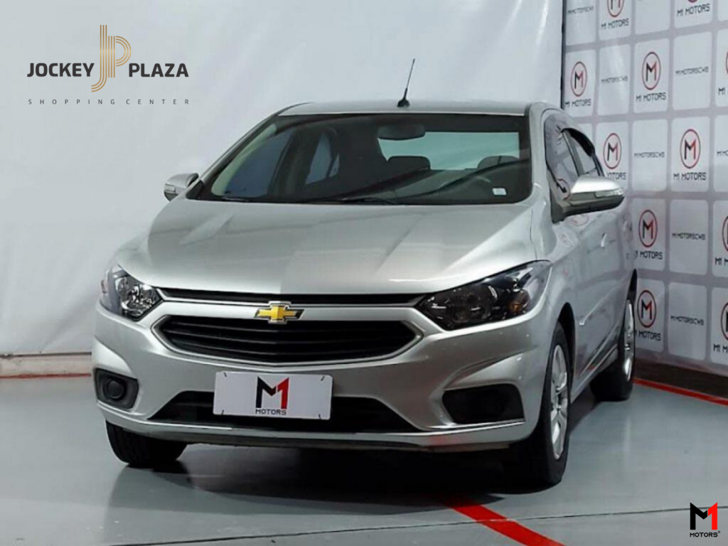 Imagem do veículo CHEVROLET PRISMA LT 1.4 MPFI FLEX MANUAL - 2018 - PRATA