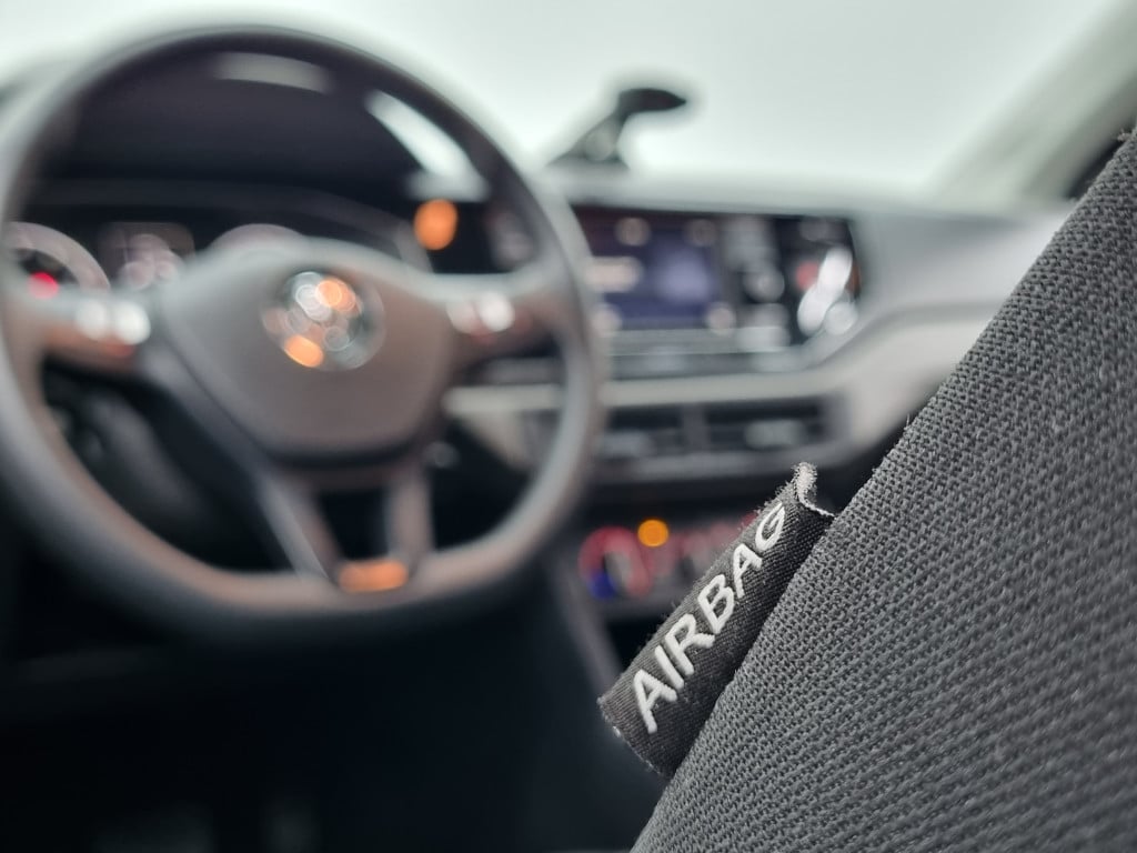 Imagem do veículo VOLKSWAGEN POLO COMFORTLINE 1.0 200 TSI AUTOMÁTICO - 2018 - BRANCA