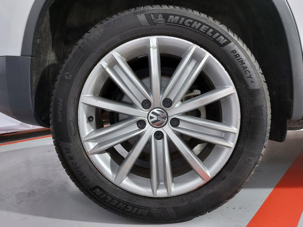 Imagem do veículo VOLKSWAGEN TIGUAN 1.4 TSI TURBO GASOLINA AUTOMATIZADO - 2017 - BRANCO