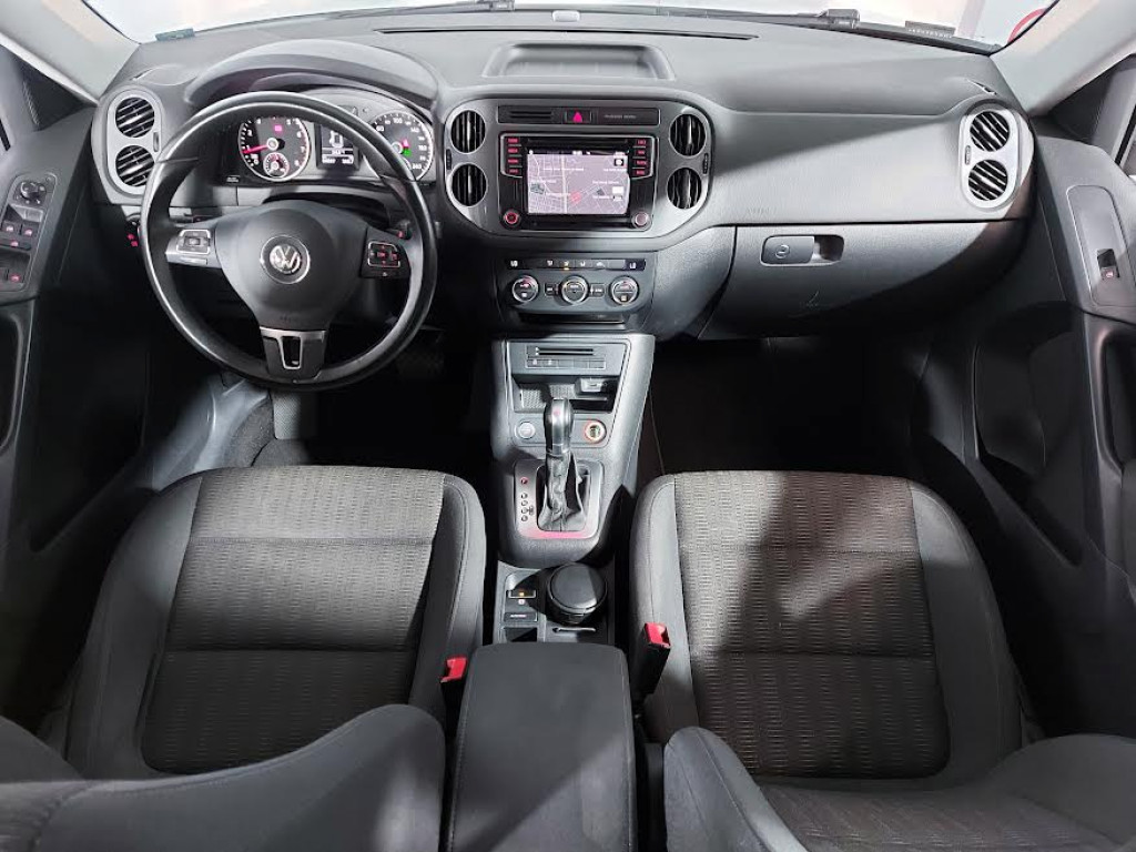 Imagem do veículo VOLKSWAGEN TIGUAN 1.4 TSI TURBO GASOLINA AUTOMATIZADO - 2017 - BRANCO