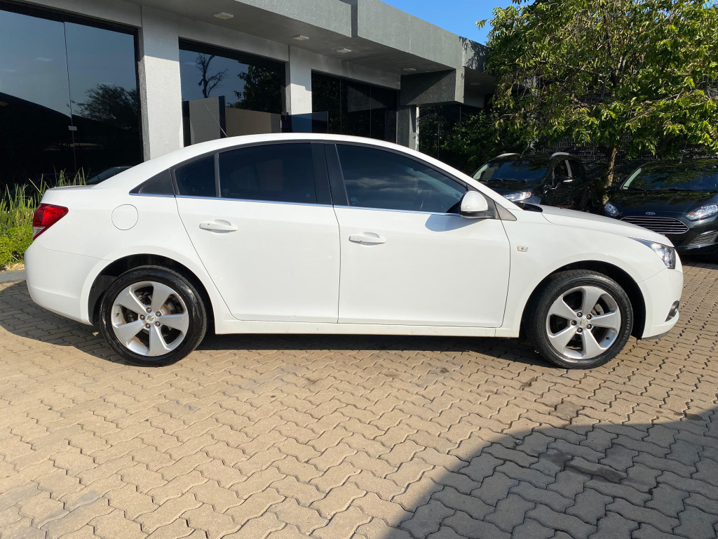 Imagem externa do CRUZE LT