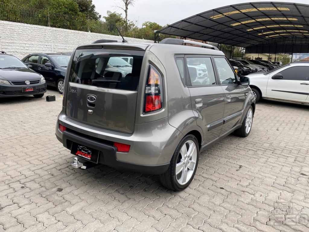 Imagem do veículo KIA SOUL 1.6 EX 16V FLEX 4P MANUAL