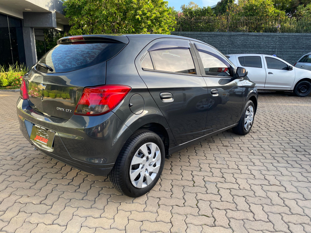 Imagem externa do ONIX 1.4MT LTZ
